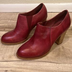 Antelope Red Leather Heeled Boots size 40 / US 9
